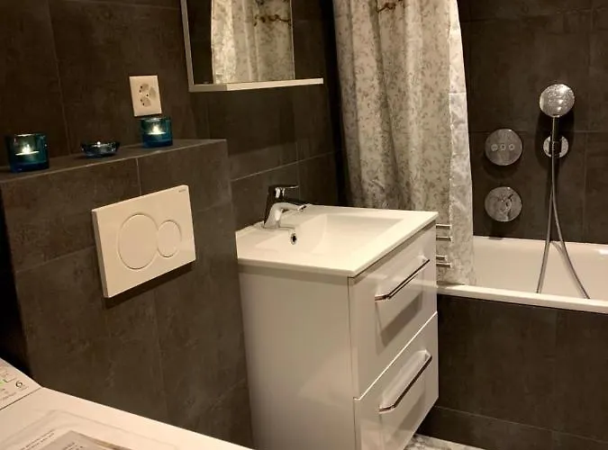 Medran And Bike Base Daire *