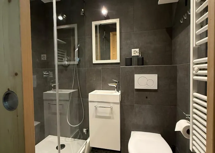 Medran And Bike Base